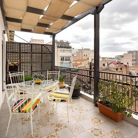 Mirabella Spacious Apartment *